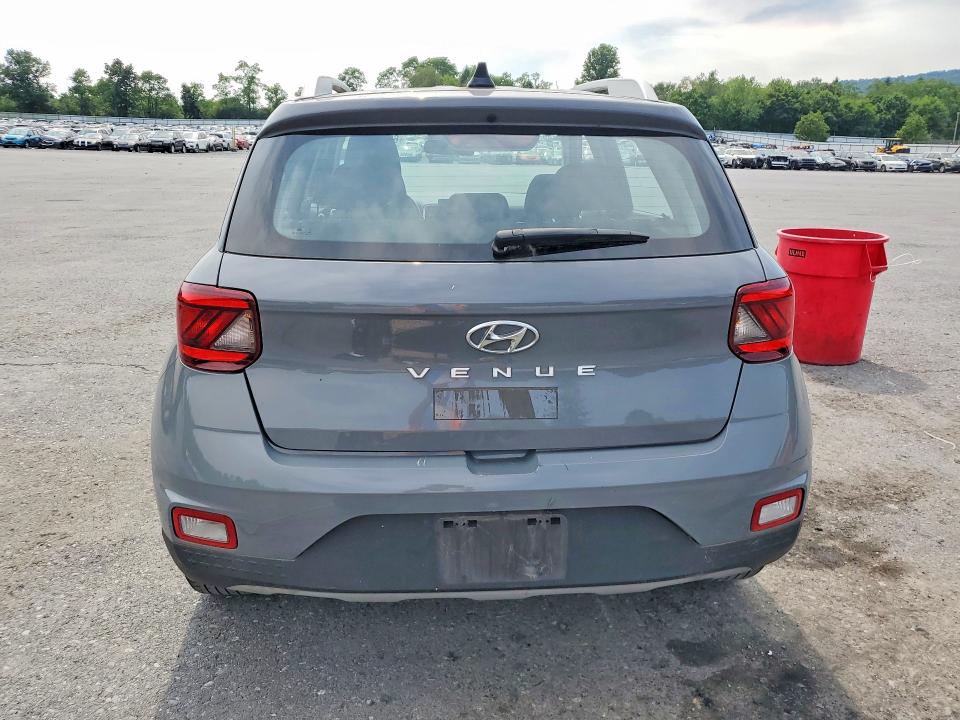 2022 Hyundai Venue VIN KMHRC8A36NU155024 COPART salvage auction — SIDE, Salvage Title, sold $2,700 on 2026-07-28 (photo 6)