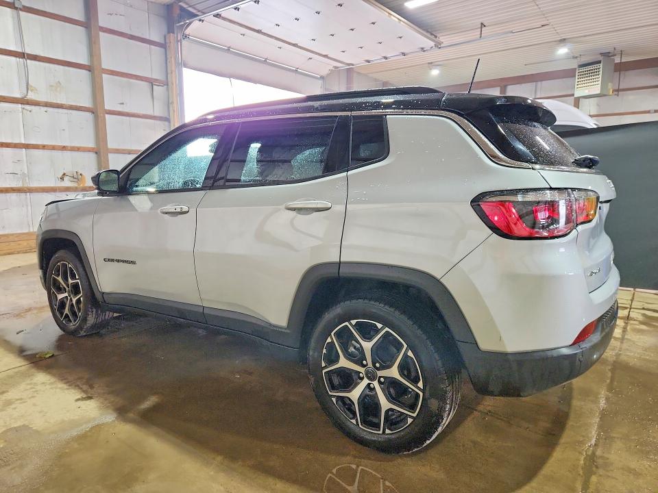 2025 Jeep Compass VIN 3C4NJDCN8ST621638 COPART salvage auction — FRONT END, IL - CERTIFICATE OF TITLE, sold $12,100 on 2026-07-27 (photo 2)