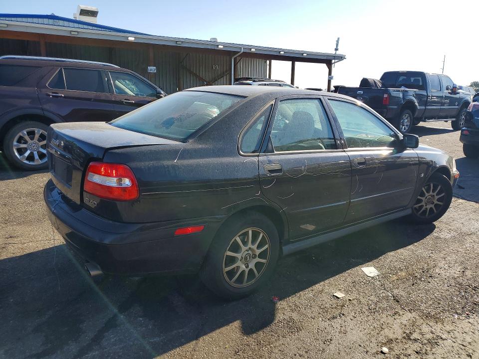 2004 Volvo S40 VIN YV1VS275X4F091806 COPART salvage auction — REAR END, CO - PUBLIC - SALVAGE TITLE (P), sold $325 on 2026-08-13 (photo 3)