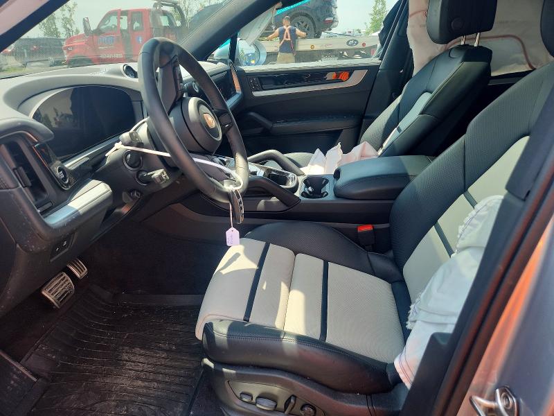 2026 Porsche Cayenne VIN WP1BL2AY1TDA50157 COPART salvage auction — WATER/FLOOD, Qc - Irrecuperable, sold $65,500 on 2026-08-04 (photo 7)