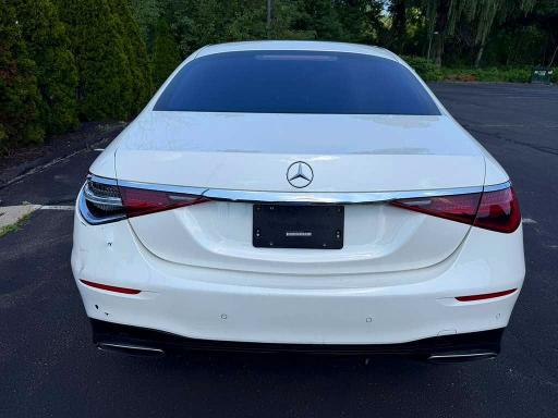 2022 Mercedes-benz S-klasse VIN W1K6G7GB3NA106035 COPART salvage auction — MINOR DENT/SCRATCHES, Salvage Title, sold $48,500 on 2026-07-30 (photo 6)