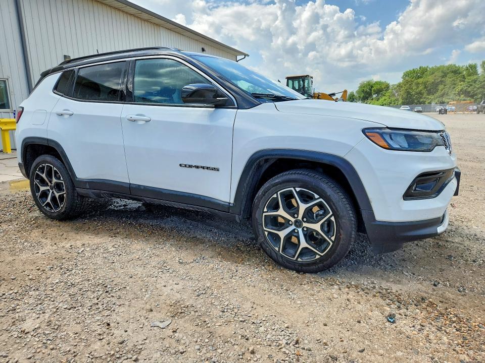 2025 Jeep Compass VIN 3C4NJDCN4ST599959 COPART salvage auction — SIDE, Ny - Certificate Of Title, sold $13,600 on 2026-07-27 (photo 4)