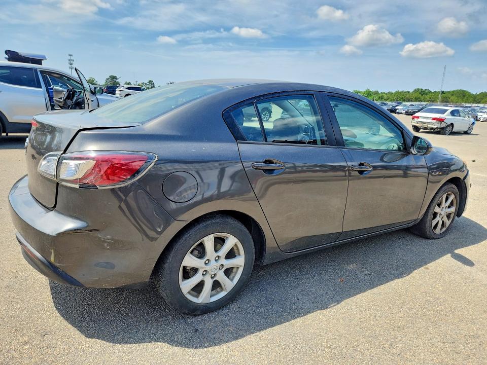 2011 Mazda 3 VIN JM1BL1VG3B1363739 COPART salvage auction — FRONT END, NY - MV-907A SALVAGE CERTIFICATE, sold $450 on 2026-07-20 (photo 3)