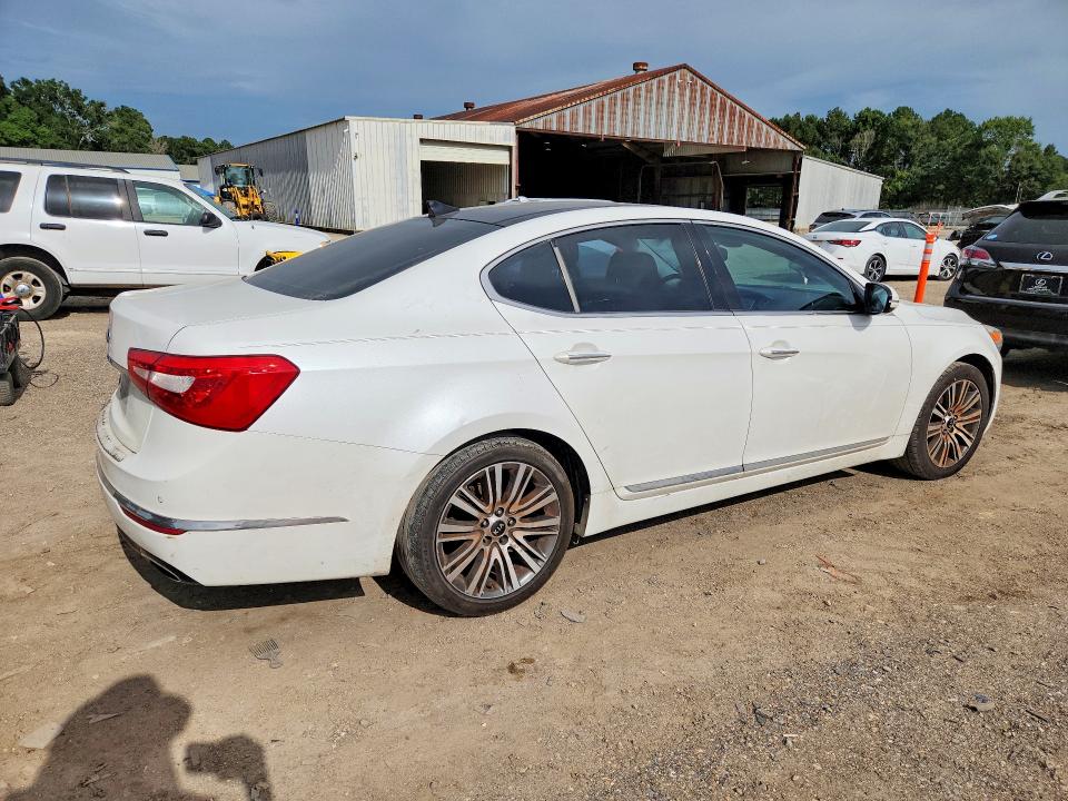 2015 Kia Cadenza VIN KNALN4D73F5185473 COPART salvage auction — MINOR DENT/SCRATCHES, LA - CERTIFICATE OF TITLE (P), sold $2,750 on 2026-07-31 (photo 3)