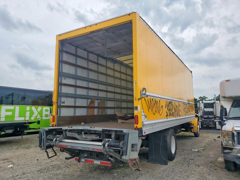 2019 Frht - freightliner VIN 3ALACWFC4KDKB9246 COPART salvage auction — REAR END, NJ - CERTIFICATE OF TITLE, sold $13,000 on 2026-09-21 (photo 3)