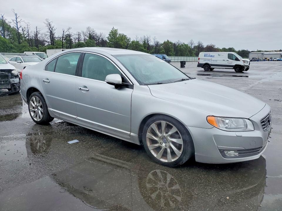 2015 Volvo VIN YV1902MM1F1191263 COPART salvage auction — VANDALISM, Ny - Mv-907A Salvage Certificate, sold $2,350 on 2026-07-08 (photo 4)