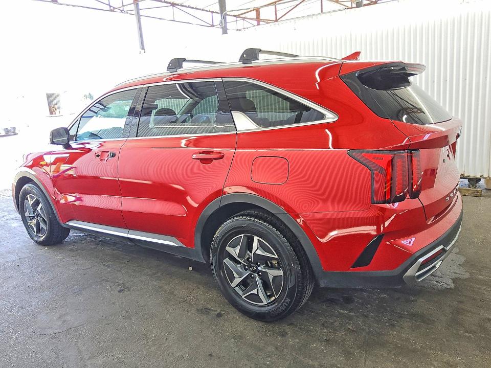 2021 Kia Sorento VIN KNDRH4LG6M5036834 COPART salvage auction — MINOR DENT/SCRATCHES, MT - CERTIFICATE OF TITLE, sold $16,200 on 2026-07-21 (photo 2)