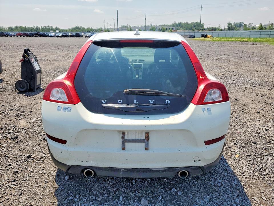 2012 Volvo C30 VIN YV1672MK8C2267113 COPART salvage auction — WATER/FLOOD, On - Permit Irrepairable, sold $250 on 2026-08-04 (photo 6)