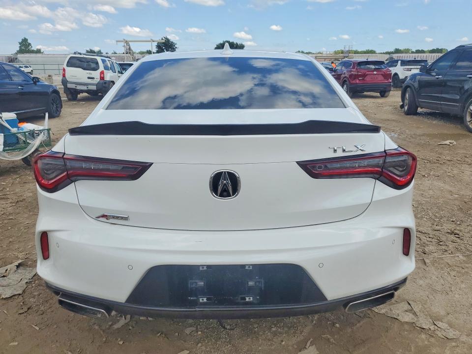 2021 Acura Tlx VIN 19UUB5F53MA011538 COPART salvage auction — VANDALISM, Mi - Dealer Only Clean Title, sold $15,000 on 2026-07-28 (photo 6)