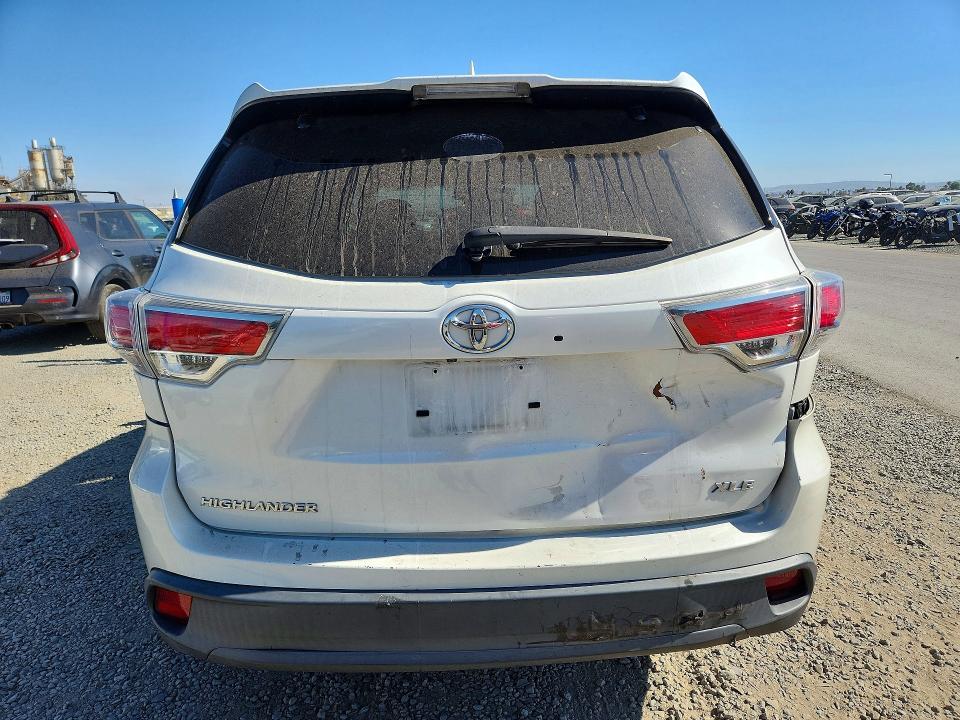 2014 Toyota Highlander VIN 5TDKKRFH8ES029092 COPART salvage auction — REAR END, Ca - Salvage Certificate, sold $425 on 2026-07-24 (photo 6)