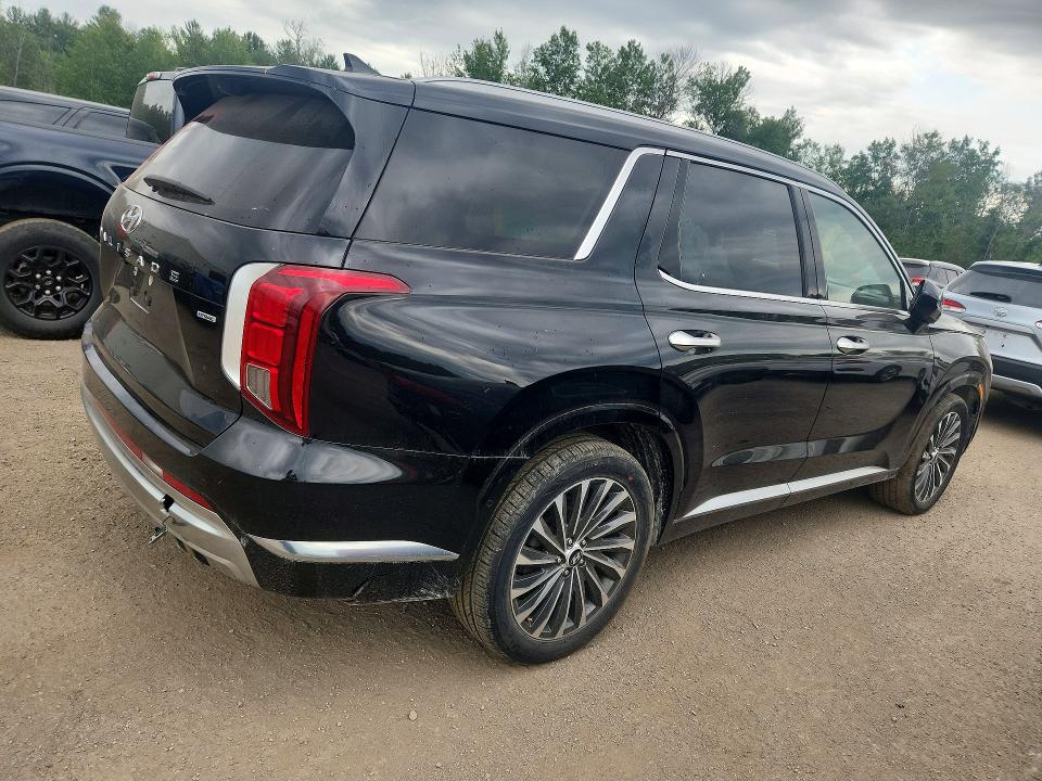 2023 Hyundai Palisade VIN KM8R5DGE5PU595802 COPART salvage auction — VANDALISM, ON - PERMIT NO BRAND - UNFIT, sold $15,150 on 2026-07-28 (photo 3)