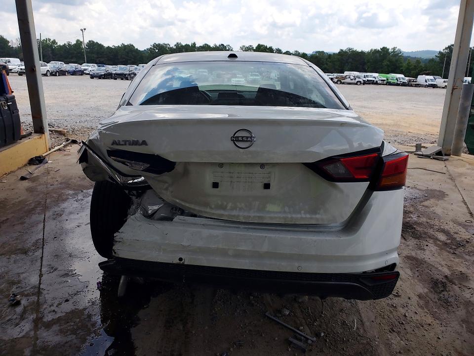 2026 Nissan Altima VIN 1N4BL4DV1TN304769 COPART salvage auction — REAR END, FL - CERTIFICATE OF TITLE, sold $7,100 on 2026-07-27 (photo 6)