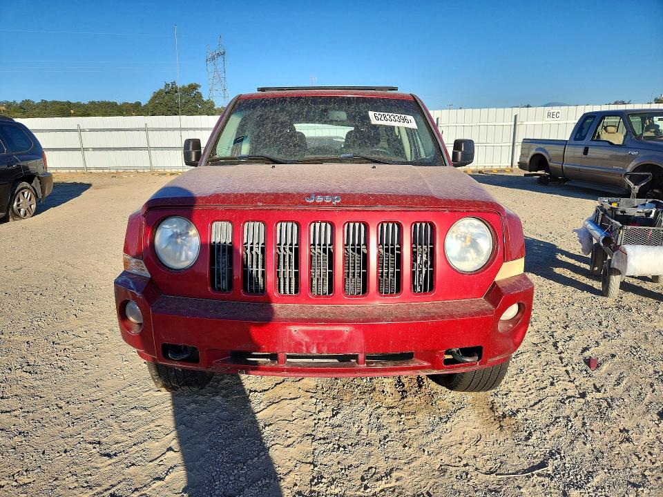 2008 Jeep Patriot VIN 1J8FF28WX8D752668 COPART salvage auction — REAR END, CA - DIS/DLR/EXP ONLY LIEN PAPERS, sold $60 on 2026-08-21 (photo 5)