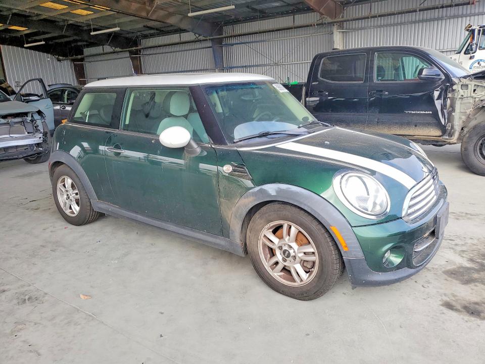 2012 Mini Cooper VIN WMWSU3C53CT366945 COPART salvage auction — VANDALISM, CA - SALVAGE CERTIFICATE, sold $550 on 2026-08-13 (photo 4)