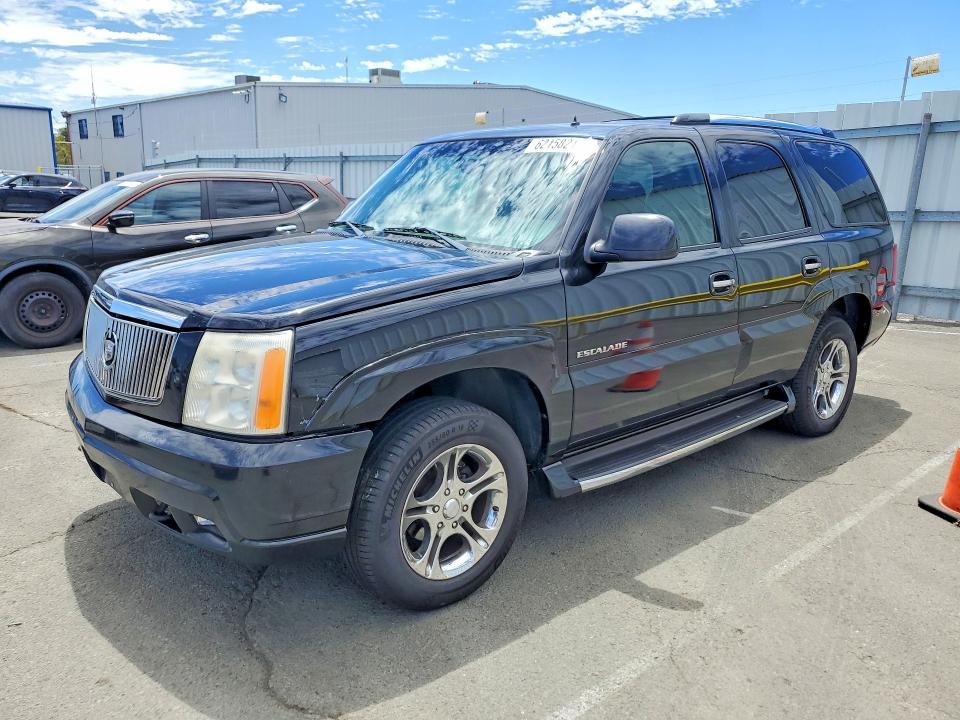 2002 Cadillac Escalade VIN 1GYEK63N42R221989 COPART salvage auction — MINOR DENT/SCRATCHES, CA - DIS/DLR/EXP APP FOR DUP CLEAN, sold $100 on 2026-07-24 (photo 1)