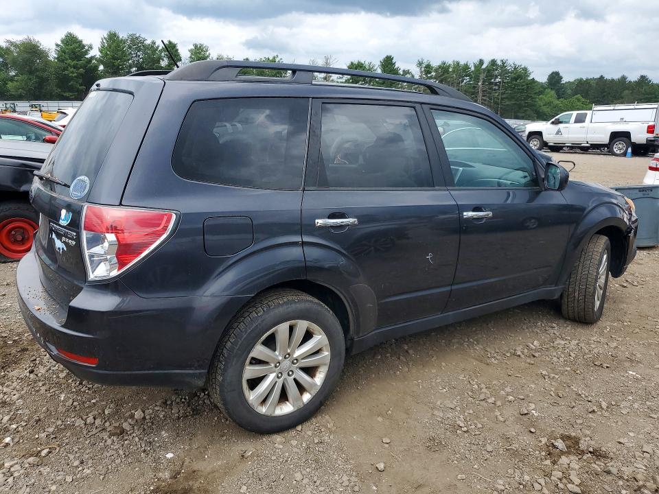 2013 Subaru Forester VIN JF2SHACC0DH443383 COPART salvage auction — REAR END, Md - Certificate Of Title (P), sold $1,950 on 2026-07-27 (photo 3)