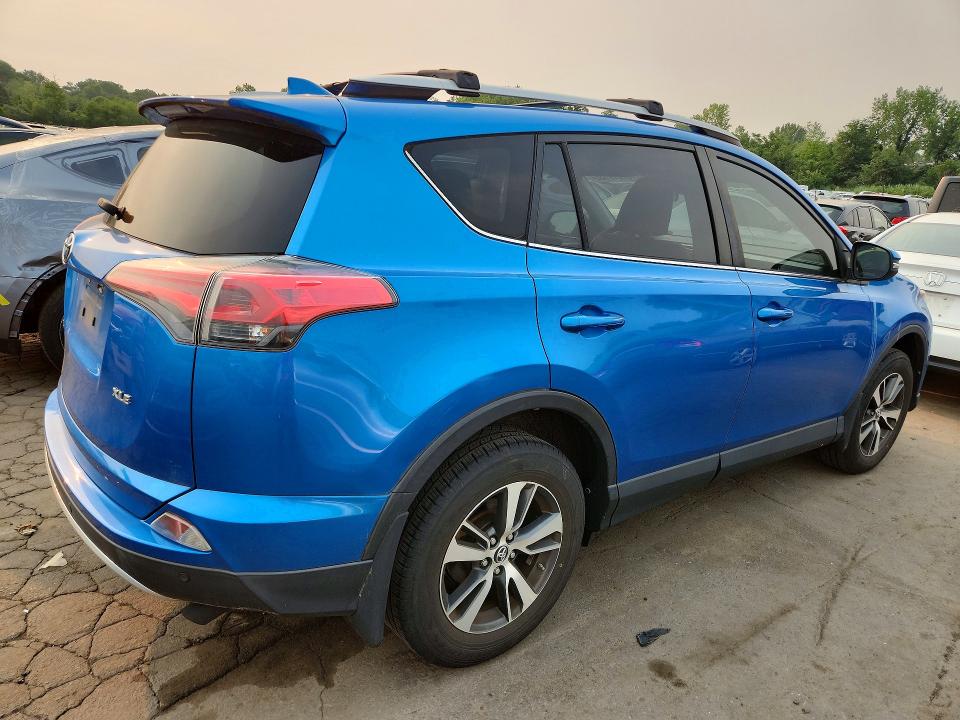 2016 Toyota Rav4 VIN JTMWFREV8GJ084266 COPART salvage auction — WATER/FLOOD, CT - CERT OF TITLE-SALVAGE, sold $4,850 on 2026-07-21 (photo 3)