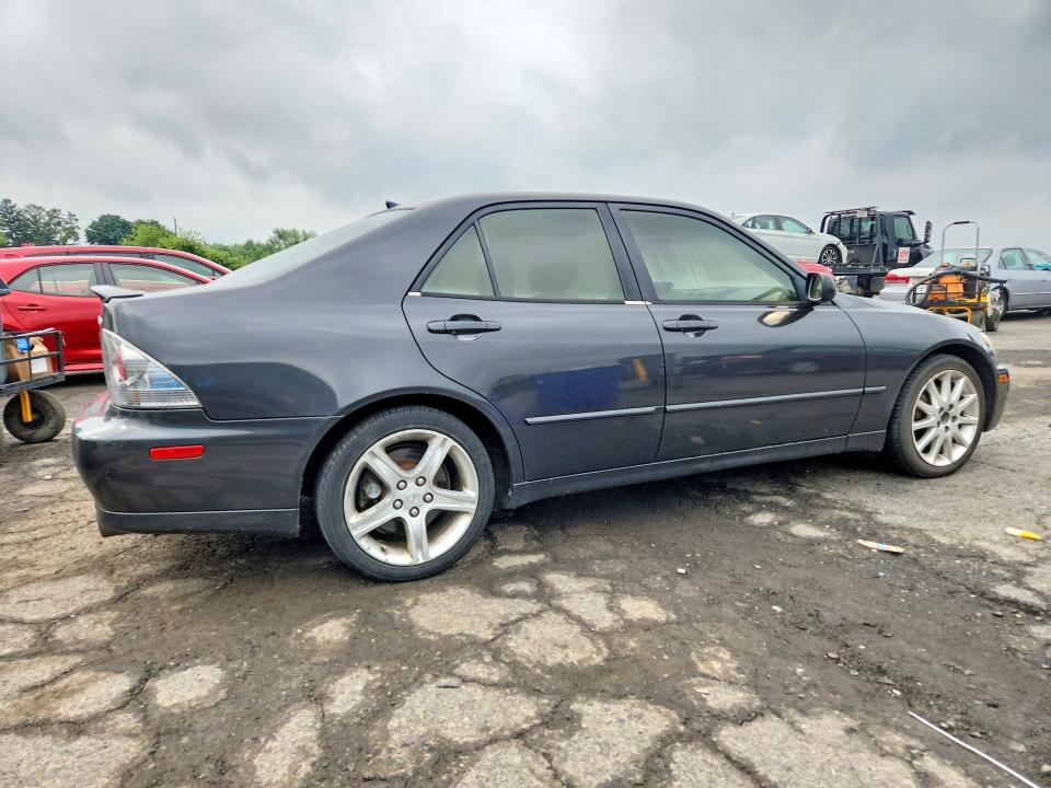 2005 Lexus Is VIN JTHBD192950094909 COPART salvage auction — INTERIOR BURN, Pa - Certificate Of Salvage, sold $1,200 on 2026-07-31 (photo 3)