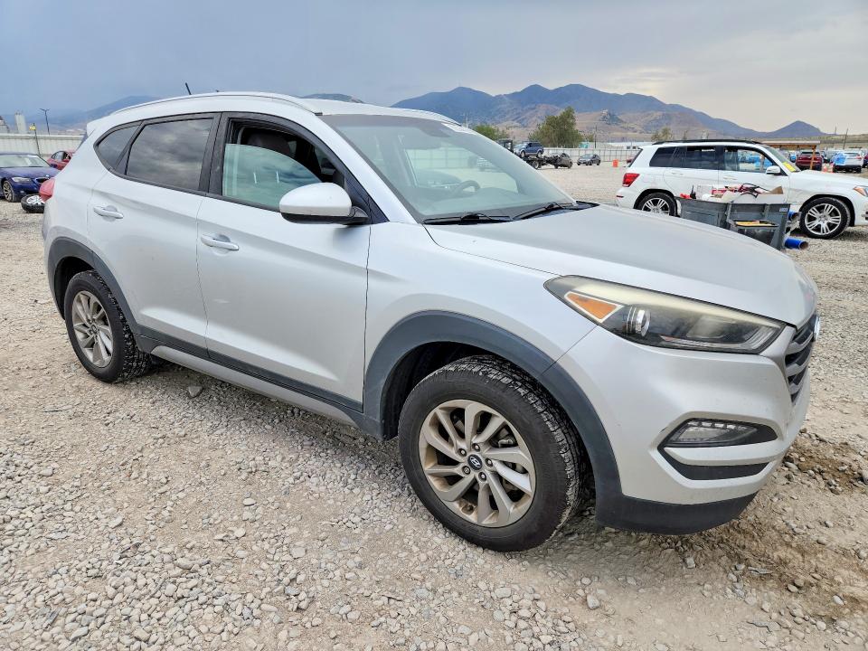 2017 Hyundai Tucson VIN KM8J3CA40HU313774 COPART salvage auction — REAR END, UT - CERTIFICATE OF TITLE, sold $250 on 2026-07-31 (photo 4)
