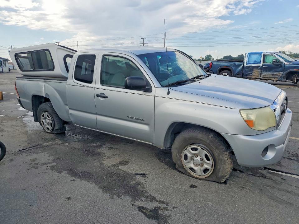 2008 Toyota Tacoma VIN 5TETX22N68Z577351 COPART salvage auction — FRAME DAMAGE, Id - Salvage Certificate Of Title, sold $1,200 on 2026-07-30 (photo 4)
