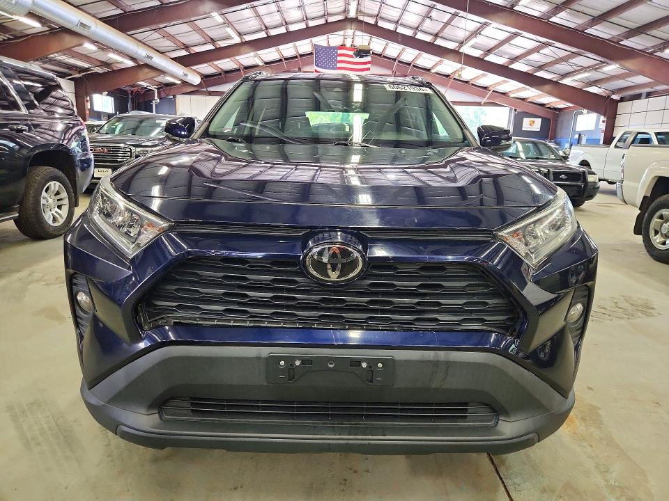 2020 Toyota Rav4 VIN 2T3P1RFV2LC098713 COPART salvage auction — MINOR DENT/SCRATCHES, MA - CERTIFICATE OF TITLE (P), sold $14,100 on 2026-07-27 (photo 5)