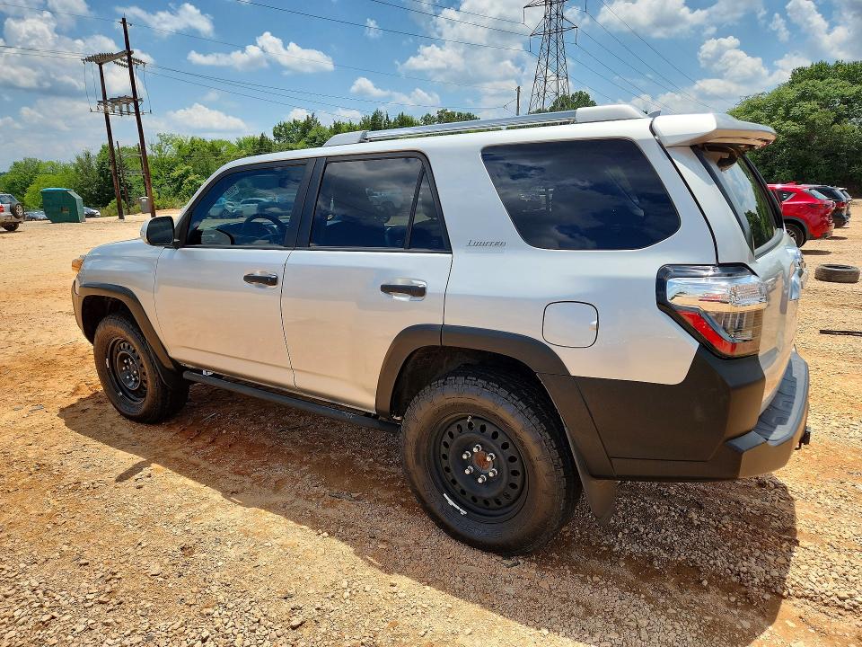 2013 Toyota 4runner VIN JTEBU5JR9D5123548 COPART salvage auction — REAR END, Mt - Dealer Only Clean Title, sold $9,300 on 2026-07-30 (photo 2)