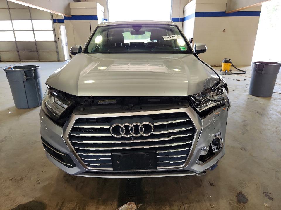 2019 Audi Q7 VIN WA1LHAF77KD021627 COPART salvage auction — FRONT END, VA - CERT OF TITLE - SALVAGE, sold $300 on 2026-07-24 (photo 5)