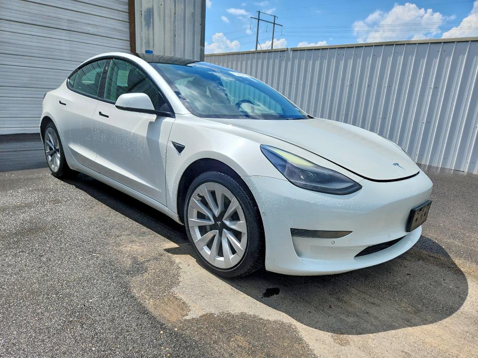 2022 Tesla Model 3 VIN 5YJ3E1EA9NF191786 COPART salvage auction — UNDERCARRIAGE, TX - CERTIFICATE OF TITLE, sold $450 on 2026-07-22 (photo 4)