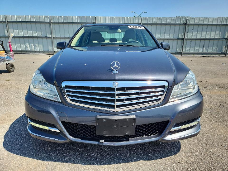 2014 Mercedes-benz C-klasse VIN WDDGF8AB0ER305910 COPART salvage auction — REAR END, Ri - Cert Of Title-Reconstructed Sa, sold $3,150 on 2026-07-15 (photo 5)