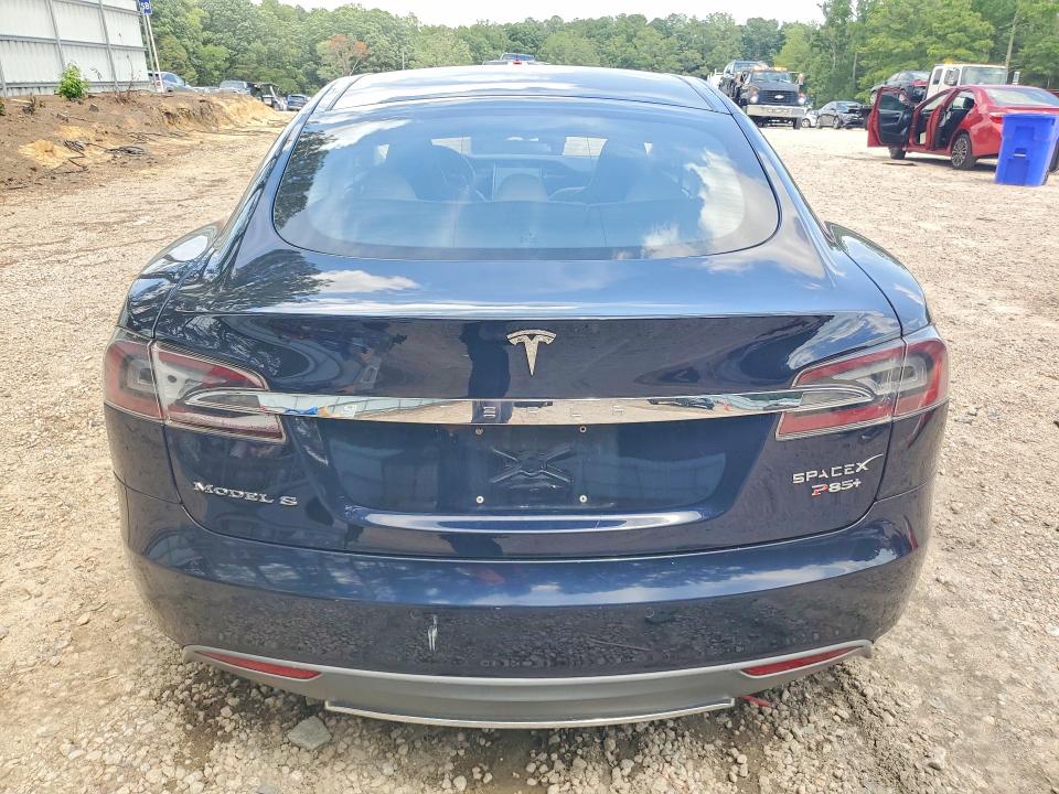 2013 Tesla Model s VIN 5YJSA1DP2DFP24802 COPART salvage auction — MINOR DENT/SCRATCHES, Nc - Dealer Only Clean Title, sold $1,050 on 2026-07-31 (photo 6)