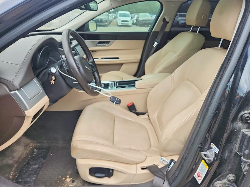 2017 Jaguar Xf VIN SAJBJ4BV2HCY40766 COPART salvage auction — FRONT END, ON - PERMIT NO BRAND - UNFIT, sold $2,500 on 2026-07-23 (photo 7)
