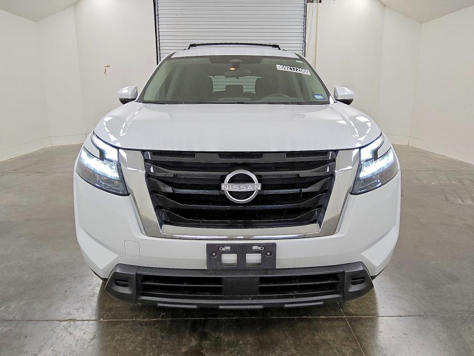 2025 Nissan Pathfinder VIN 5N1DR3BAXSC302097 COPART salvage auction — MINOR DENT/SCRATCHES, TX - CERTIFICATE OF TITLE, sold $24,750 on 2026-07-23 (photo 5)