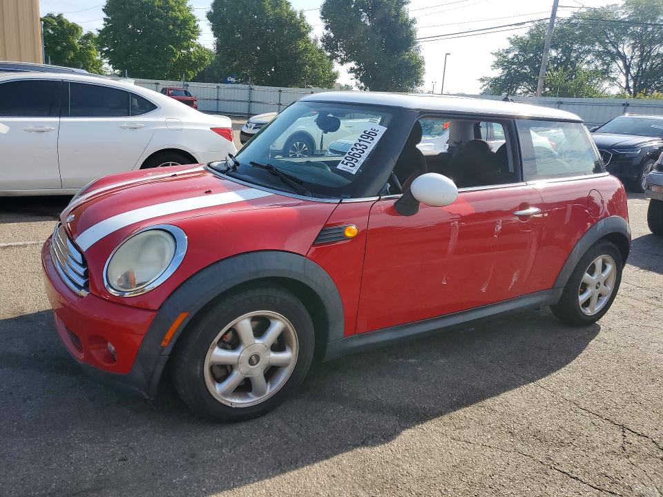 2007 Mini Cooper VIN WMWMF33557TT51758 COPART salvage auction — VANDALISM, Oh - Cert Of Title-Salvage, sold $250 on 2026-07-22 (photo 1)