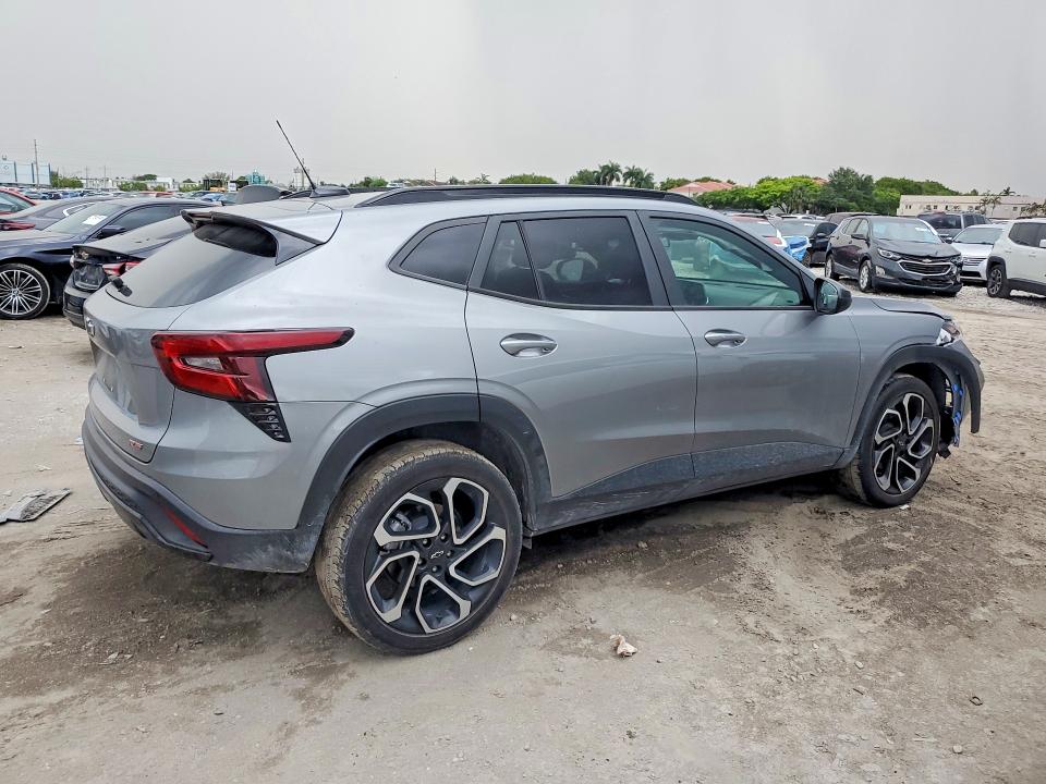 2024 Chevrolet Trax VIN KL77LJE29RC116151 COPART salvage auction — FRONT END, Fl - Cert Of Title Slvg Rebuildable, sold $11,300 on 2026-07-14 (photo 3)