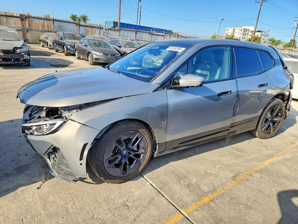 2023 BMW Ix VIN WB523CF03PCM19294 COPART salvage auction — FRONT END, Ca - Salvage Certificate, sold $11,700 on 2026-07-29 (photo 1)