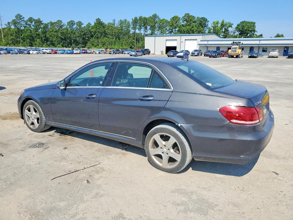 2014 Mercedes-benz E-klasse VIN WDDHF8JB3EA989094 COPART salvage auction — MINOR DENT/SCRATCHES, Sc - Cert Of Title-Salvage Rebuilt, sold $325 on 2026-08-10 (photo 2)