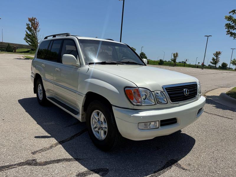 1998 Lexus Lx 470 VIN JT6HT00W9W0023792 COPART salvage auction — MINOR DENT/SCRATCHES, Ok - Cert Of Title-Salvage (P), sold $2,450 on 2026-07-30 (photo 1)