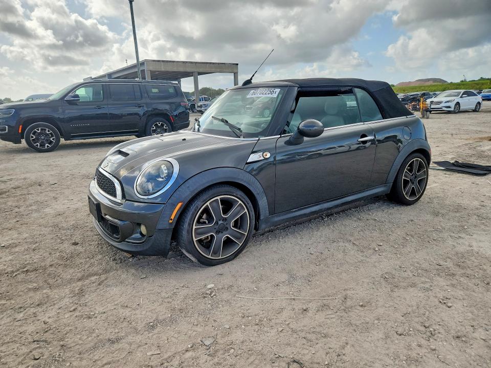 2012 Mini Cooper VIN WMWZP3C52CT550067 COPART salvage auction — MECHANICAL, FL - CERTIFICATE OF TITLE, sold $800 on 2026-07-21 (photo 1)