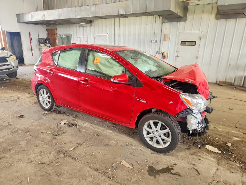 2016 Toyota Prius c VIN JTDKDTB39G1131955 COPART salvage auction — FRONT END, Wi - Junked Vehicle Bill Of Sale, sold $400 on 2026-07-20 (photo 4)
