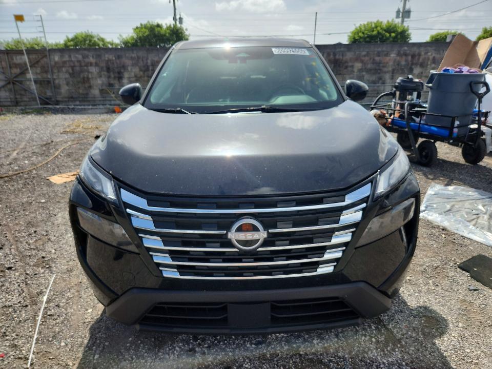 2025 Nissan Rogue VIN 5N1BT3BA6SC790375 COPART salvage auction — SIDE, Fl - Cert Of Title Slvg Rebuildable, sold $6,600 on 2026-07-27 (photo 5)