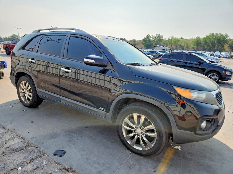 2011 Kia Sorento VIN 5XYKUDA20BG085083 COPART salvage auction — REAR END, Co - Certificate Of Title, sold $1,200 on 2026-08-03 (photo 4)