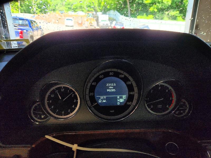 2011 Mercedes-benz E-klasse VIN WDDHF2EB6BA444350 COPART salvage auction — FRONT END, Vt - Cert Of Title-Salvage Vehicle, sold $3,500 on 2026-08-17 (photo 9)