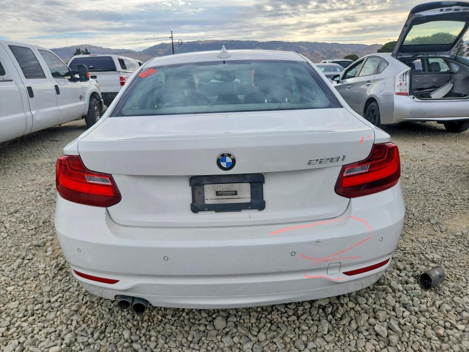 2014 BMW 2 series VIN WBA1F5C54EV255443 COPART salvage auction — FRONT END, CA - SALVAGE CERTIFICATE, sold $1,450 on 2026-08-11 (photo 6)