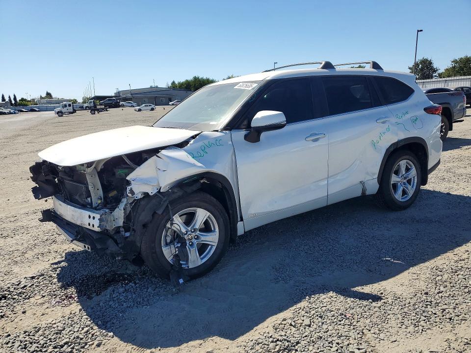 2023 Toyota Highlander VIN 5TDBBRCH4PS133960 — COPART salvage auction photo