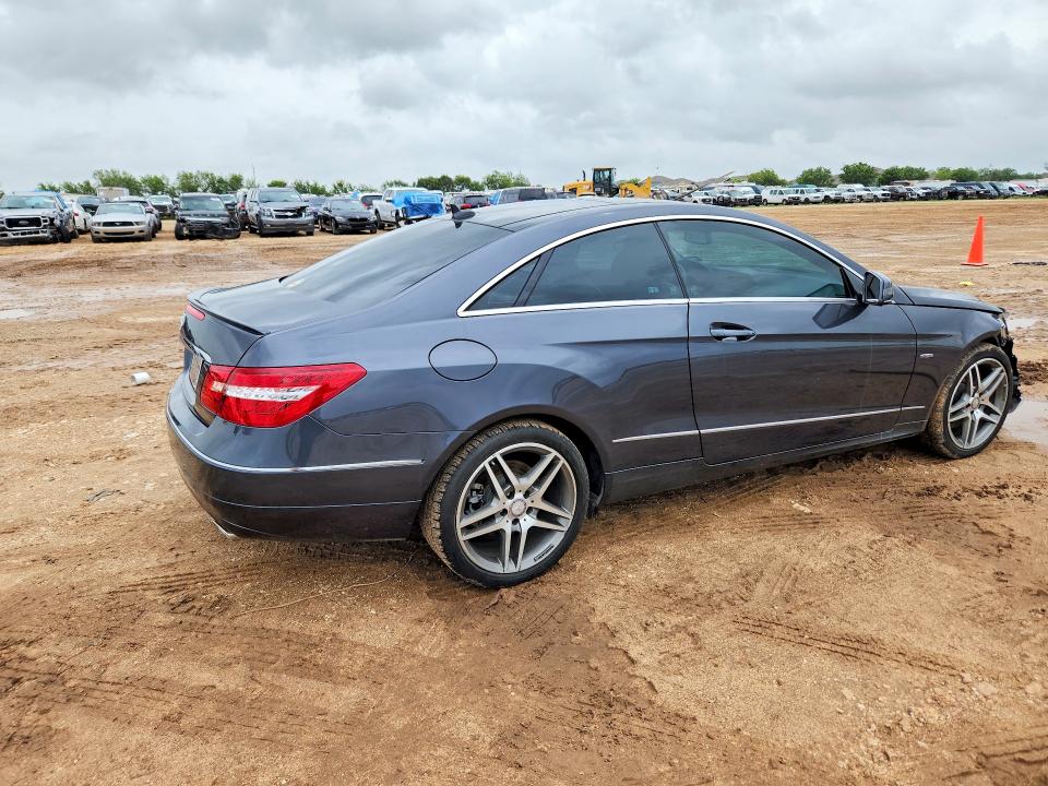 2012 Mercedes-benz E-klasse VIN WDDKJ5KB0CF175065 COPART salvage auction — FRONT END, TX - SALVAGE VEHICLE TITLE, sold $550 on 2026-07-30 (photo 3)