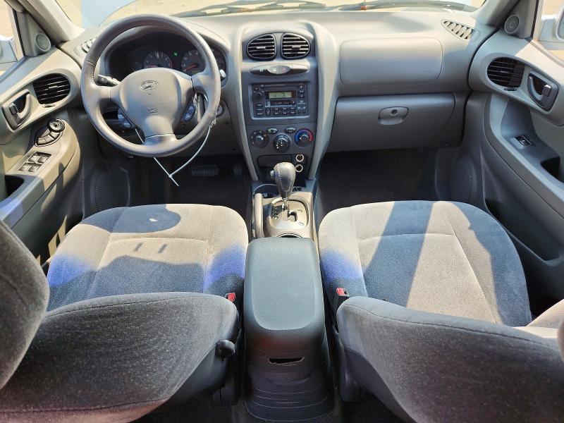 2001 Hyundai Santa fe VIN KM8SC83D81U110247 COPART salvage auction — MINOR DENT/SCRATCHES, NJ - CERTIFICATE OF TITLE, sold $550 on 2026-07-20 (photo 8)
