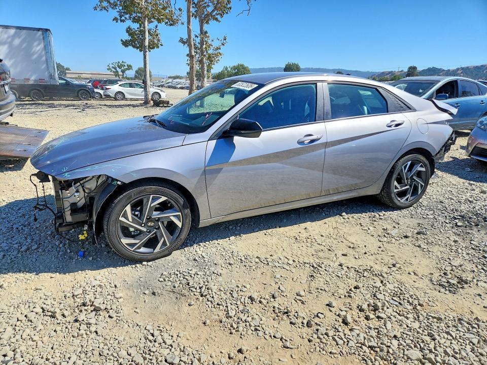 2025 Hyundai Elantra VIN KMHLM4DG1SU083154 COPART salvage auction — FRONT END, Ca - Salvage Certificate, sold $5,200 on 2026-07-14 (photo 1)