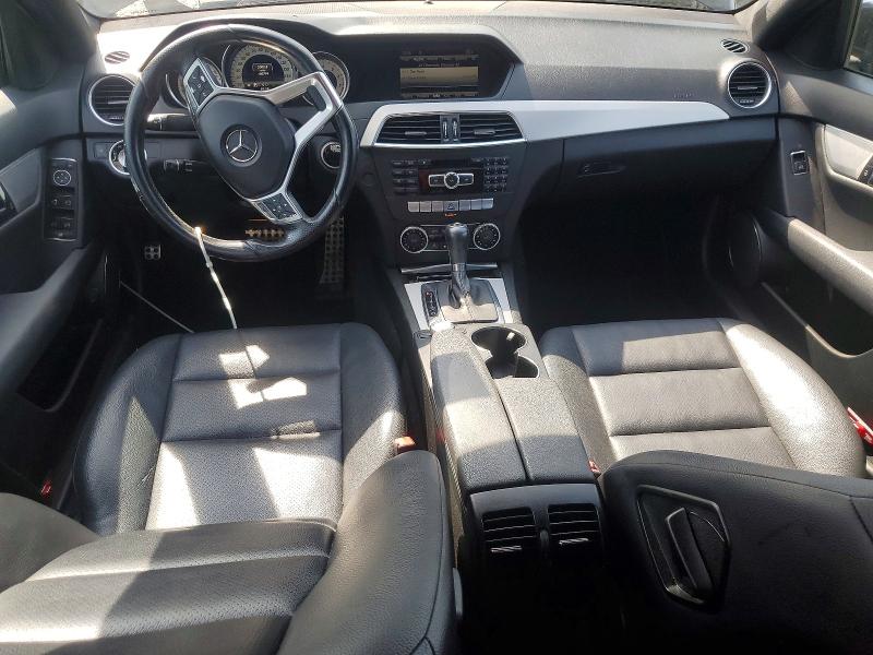 2013 Mercedes-benz C-klasse VIN WDDGF4HB3DR279641 COPART salvage auction — WATER/FLOOD, Ma - Cert Of Title-Reconstrctd Fld, sold $1,000 on 2026-07-23 (photo 8)