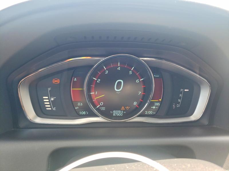 2015 Volvo Xc60 VIN YV4902RF3F2581885 COPART salvage auction — FRONT END, CT - CERT OF TITLE-SALVAGE, sold $825 on 2026-07-31 (photo 9)