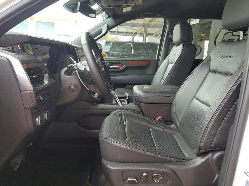 2025 Gmc Yukon xl VIN 1GKS2JRL4SR344875 COPART salvage auction — MINOR DENT/SCRATCHES, CA - CERTIFICATE OF TITLE, sold $30,500 on 2026-07-27 (photo 7)